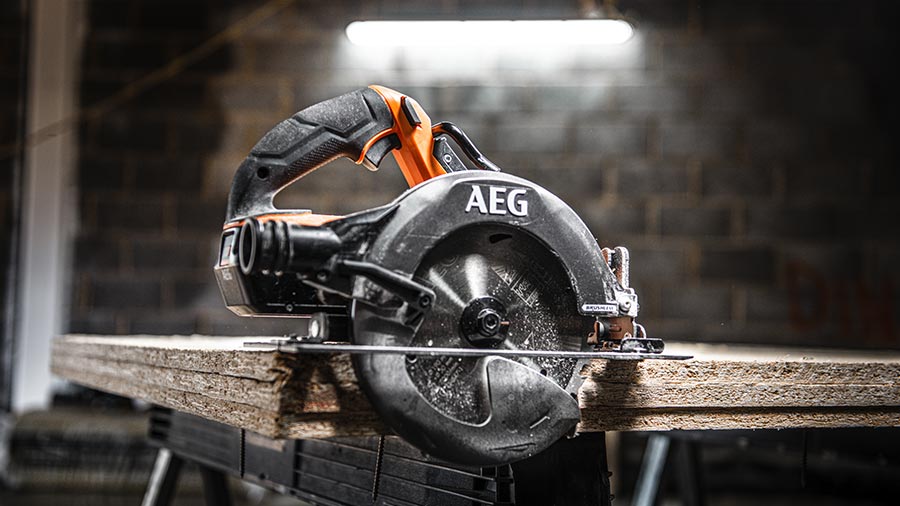 scie circulaire sans fil Subcompact BKS18SBL-0 AEG scie circulaire sans fil Subcompact BKS18SBL-0 AEG